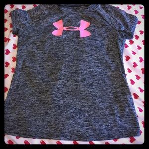 Girls under armour shirt
